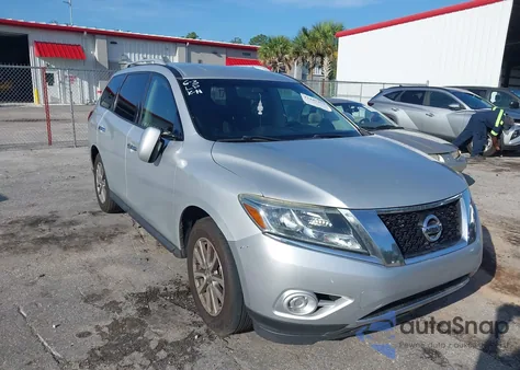 2016 Nissan Pathfinder Platinum/S/Sl/Sv z USA, uszkodzony, nr VIN 5N1AR2MN7GC602930